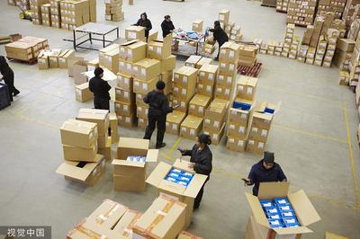 英國自助倉儲(chǔ)業(yè)火爆 倉儲(chǔ)物品足以裝滿60個(gè)白金漢宮